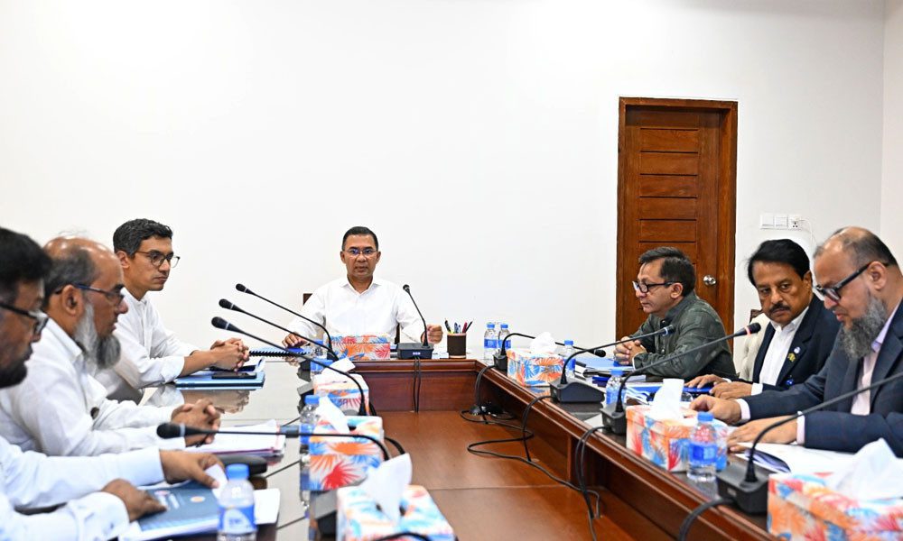 প্রধানমন্ত্রীর সভাপতিত্বে ‘বন্ধ কলকারখানা চালু ও ব্যবস্থাপনা’ সংক্রান্ত সভা অনুষ্ঠিত